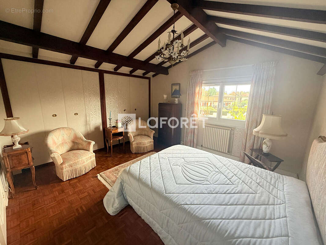 Maison à MARTIGNAS-SUR-JALLE