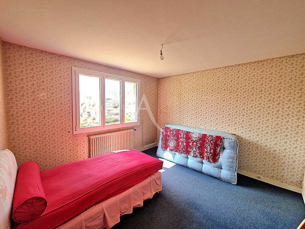 Maison à CHATEAUNEUF-SUR-SARTHE