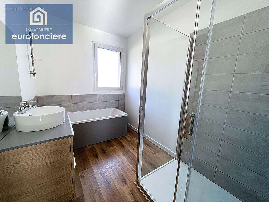 Maison à COURTERANGES