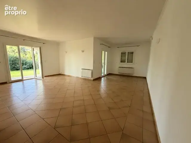 Maison t6 avec terrasse et beau jardin a vendre sur eguilles - photo 5