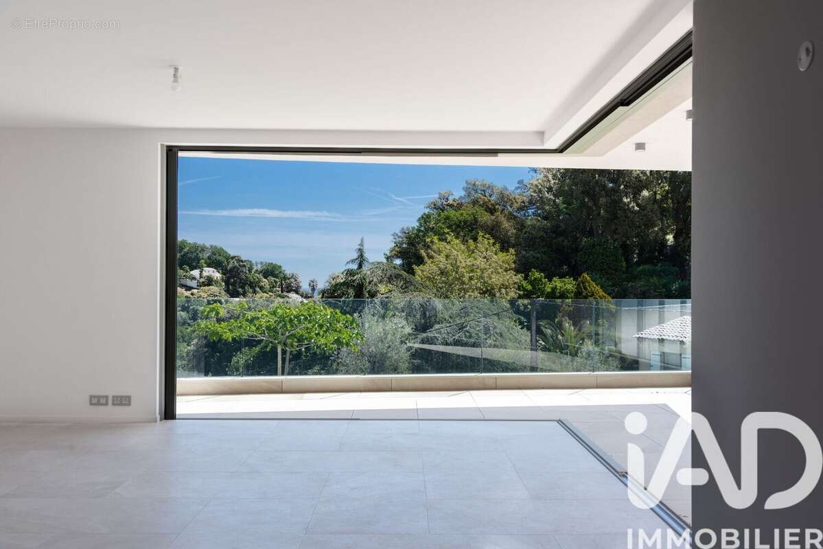 Appartement 85 m² à Les Adrets-De-L'esterel  - photo 2