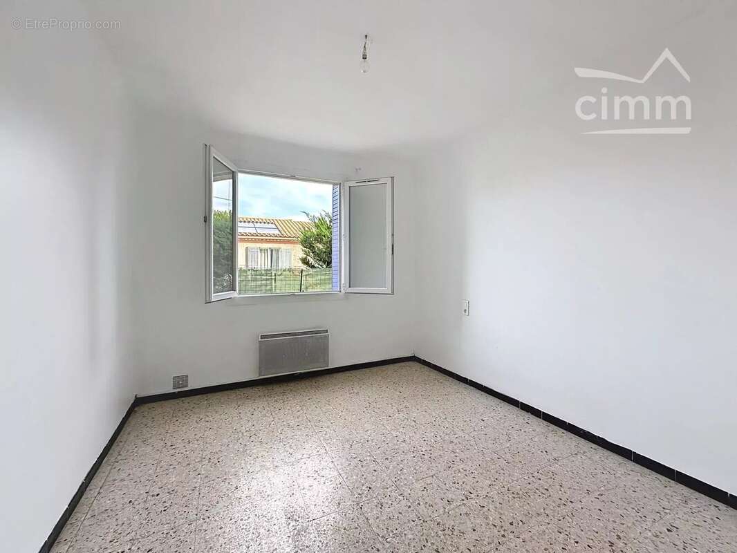 Appartement à L'ISLE-SUR-LA-SORGUE