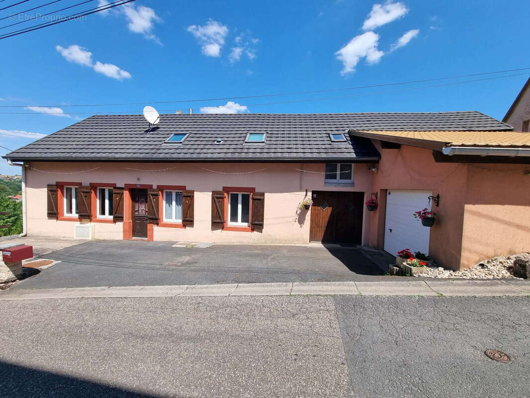Maison 170 m² à Troisfontaines  - photo 2
