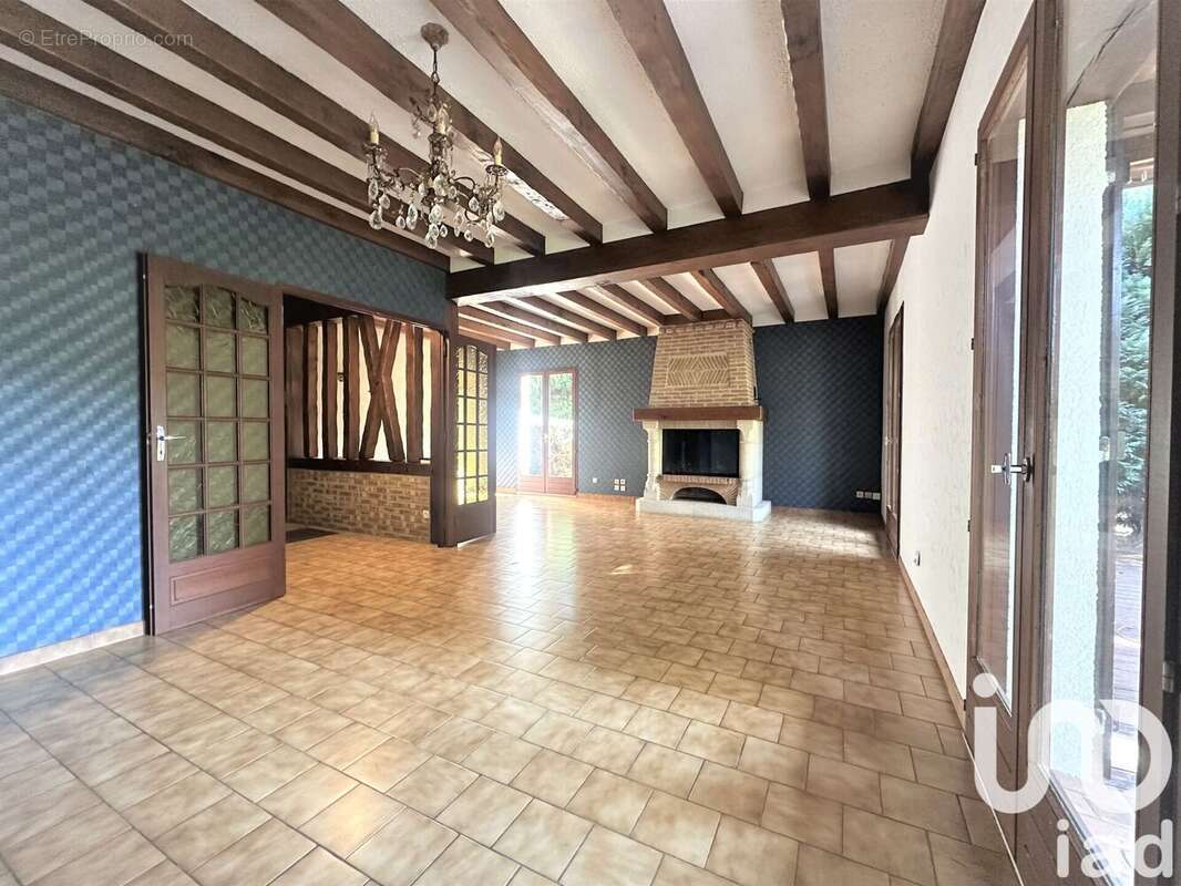 Photo 3 - Maison à LE MESNIL-ESNARD