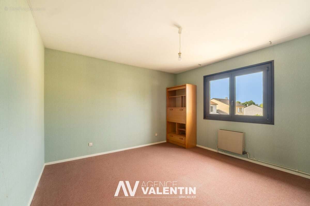 Maison 108 m² à Peltre  - photo 7
