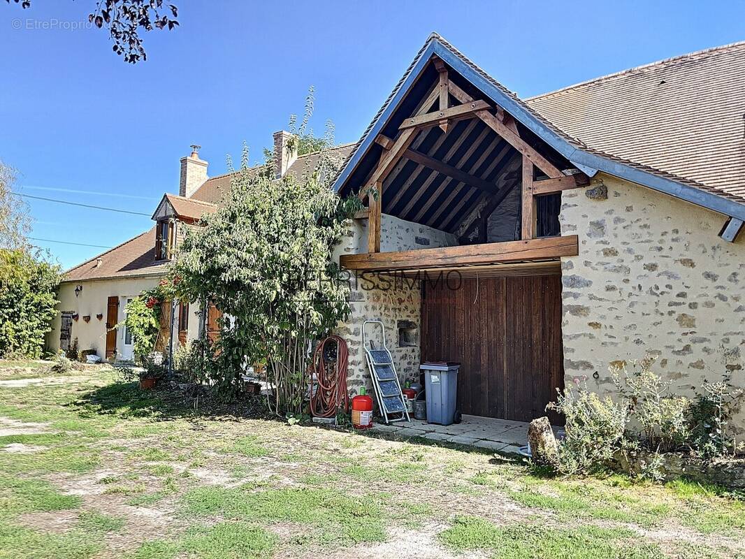 Maison à LOUROUER-SAINT-LAURENT