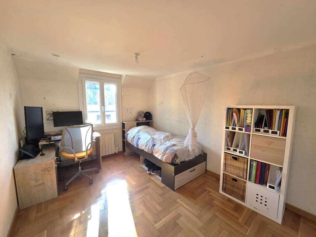 Maison à SAVIGNY-SUR-ORGE