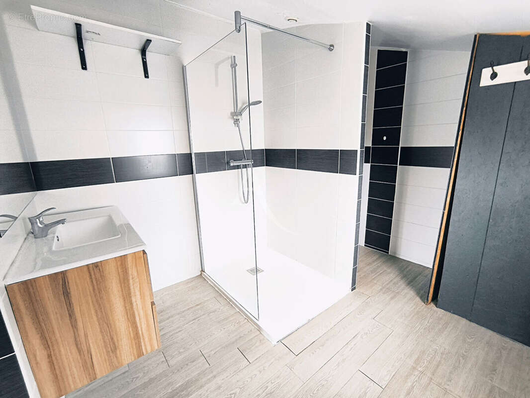 Maison à GROSBREUIL