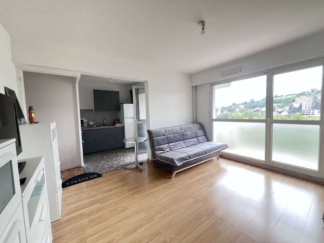 Appartement à SAINT-ETIENNE