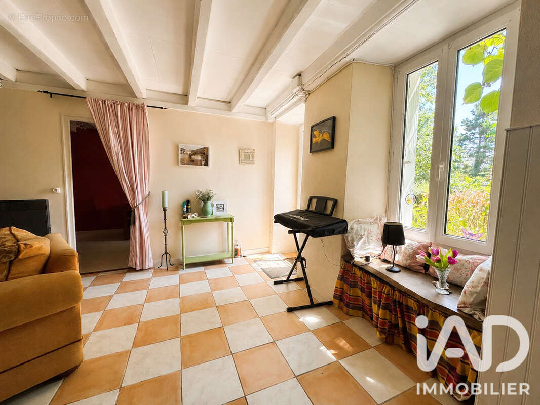 Maison 107 m² à La Jaudonniere  - photo 5