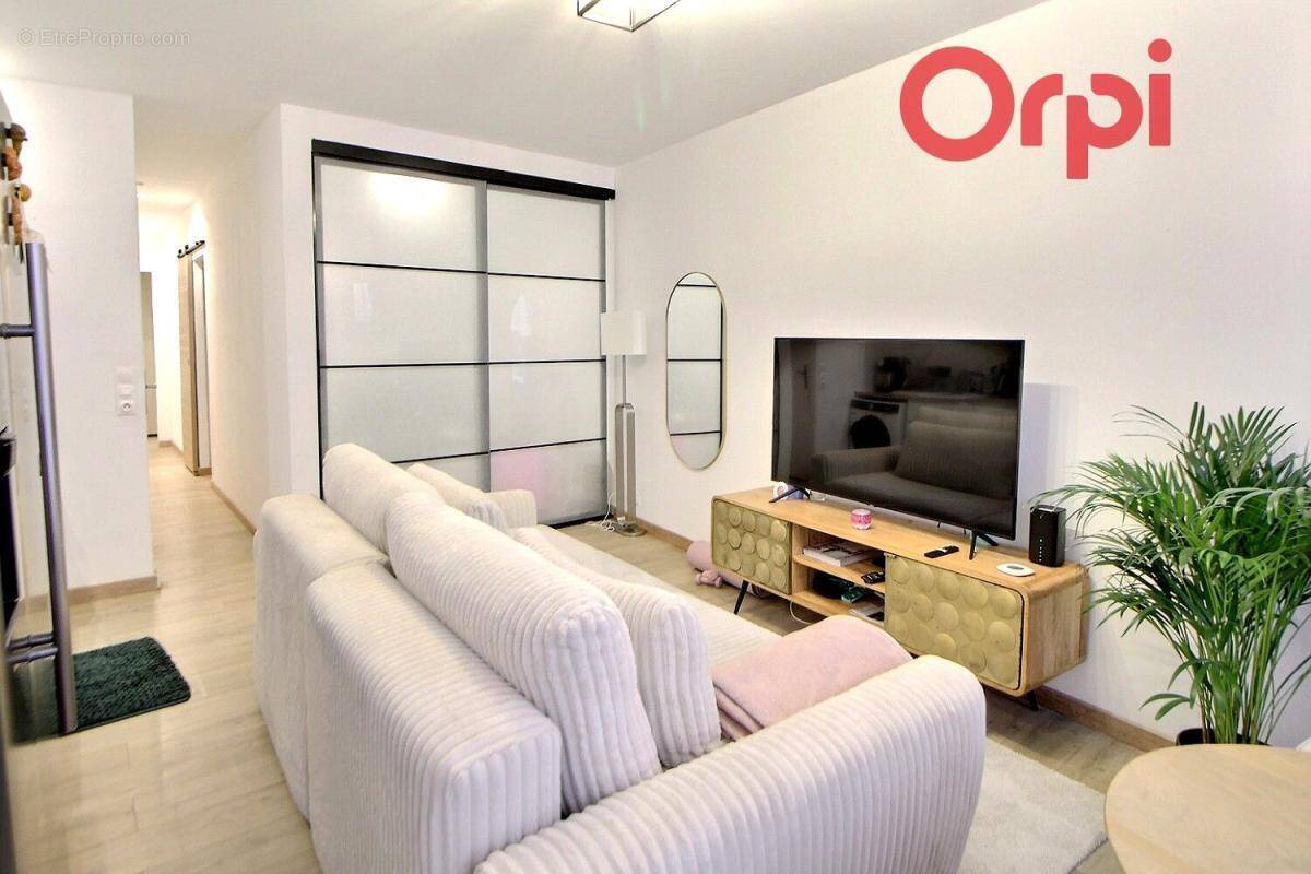 Appartement à MARSEILLE-2E