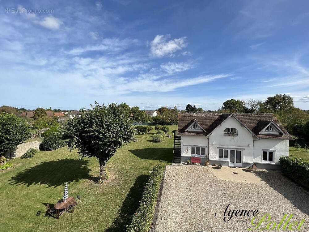 Maison à AUBIGNY-SUR-NERE