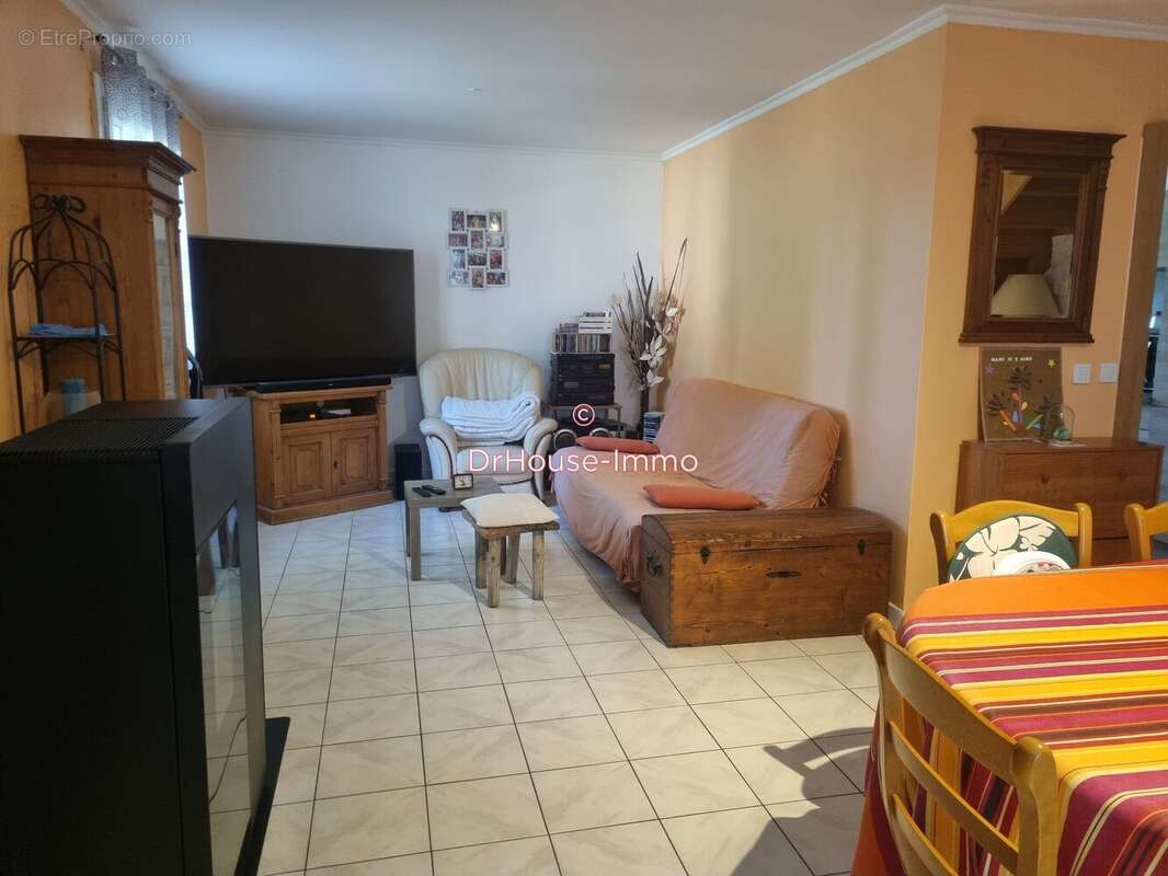 Maison 123 m² à Saint-Germain-Des-Pres  - photo 8