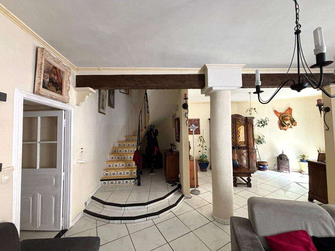 Maison à QUARANTE
