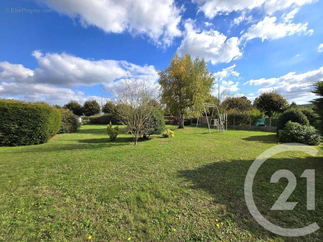 Maison à PONT-SAINTE-MAXENCE