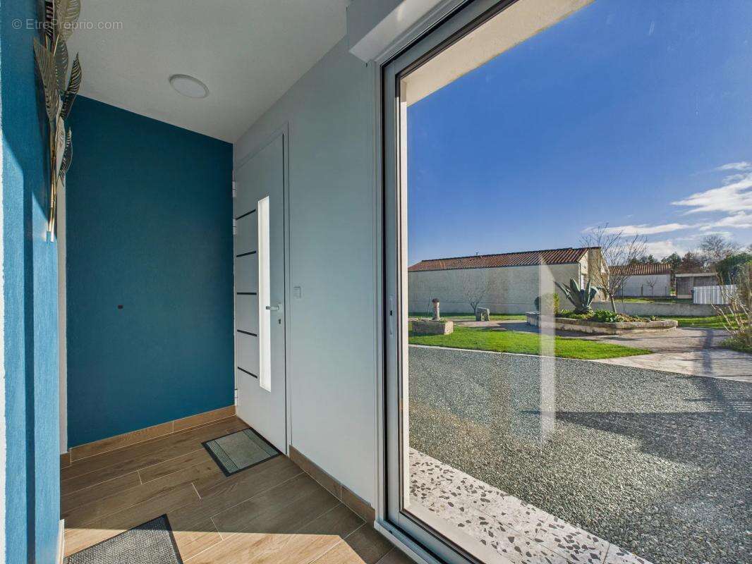 Maison à PREGUILLAC