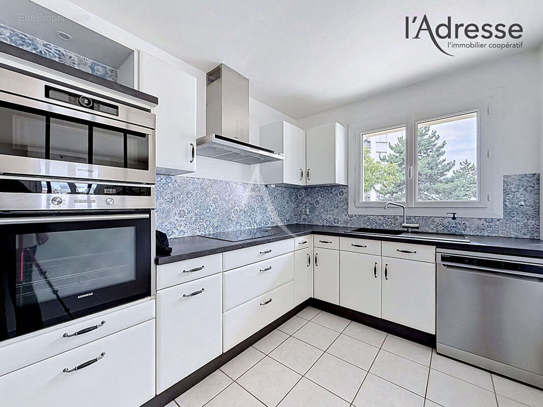 Appartement à SURESNES