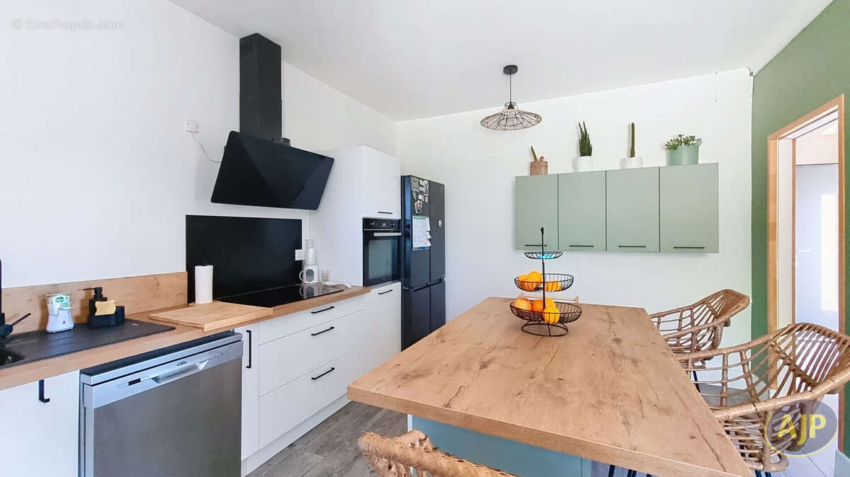 Maison à SAINT-MICHEL-DE-FRONSAC