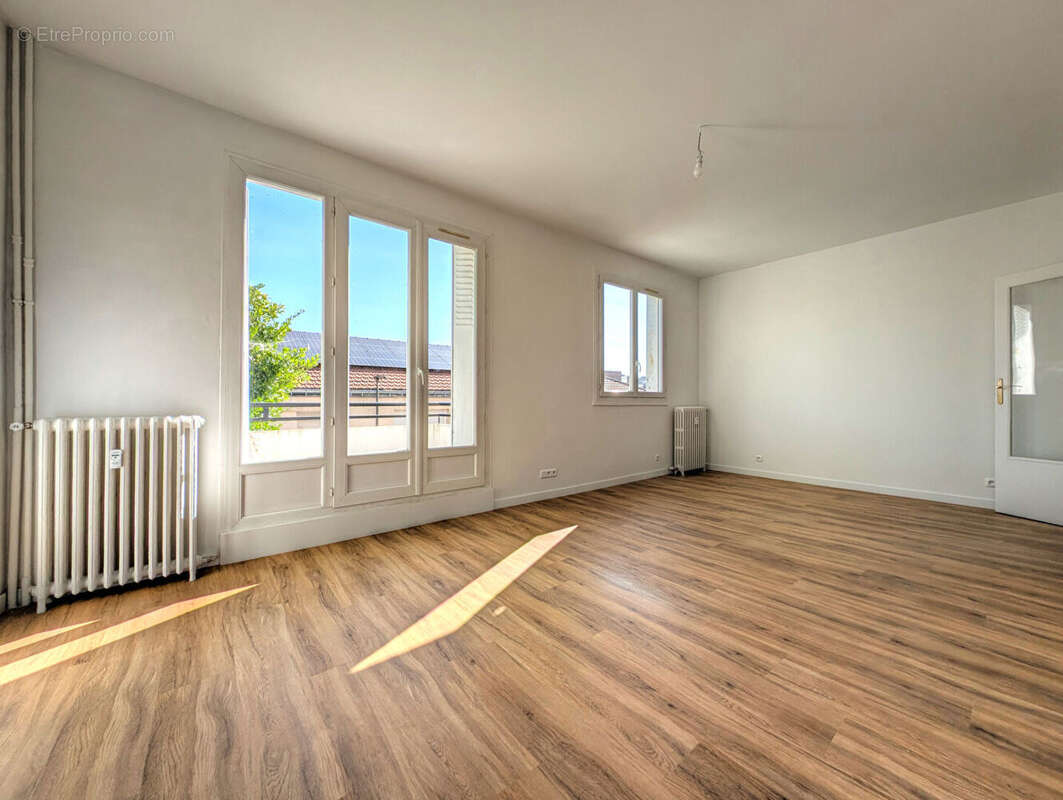 Appartement Suresnes 2 pièces 65,88 m2 - photo 3