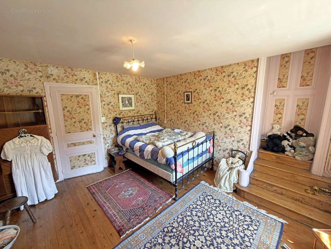 Maison à RAZAC-SUR-L'ISLE