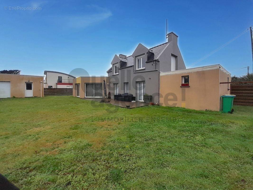 Maison à PLOUDALMEZEAU