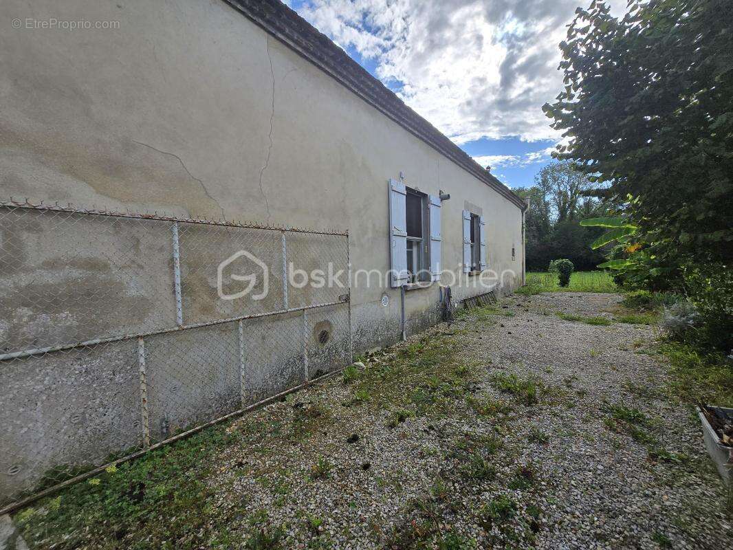 Maison à SAINT-SAUVEUR-LES-BRAY