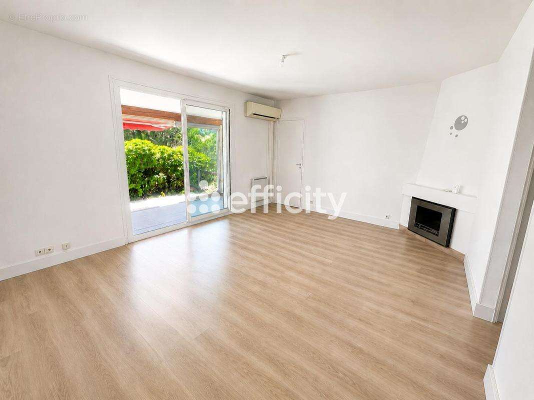 Maison 87 m² à Roquebrune-Sur-Argens  - photo 3