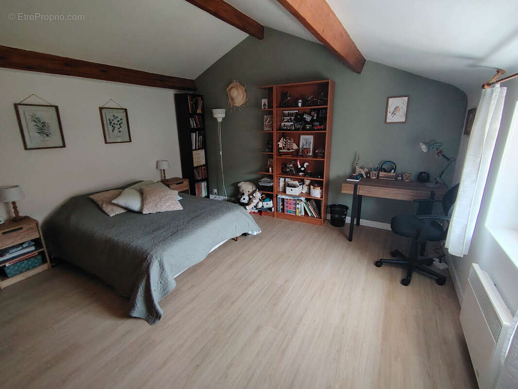 Longere 15min nord de sens, 5 chambres, 1344m2 terrain clos, grange et cave - photo 10