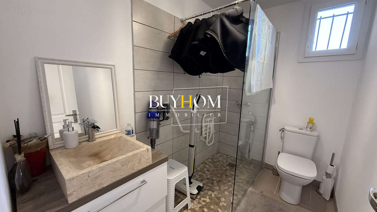 Commerce 74 m² à L'isle-Sur-La-Sorgue  - photo 8