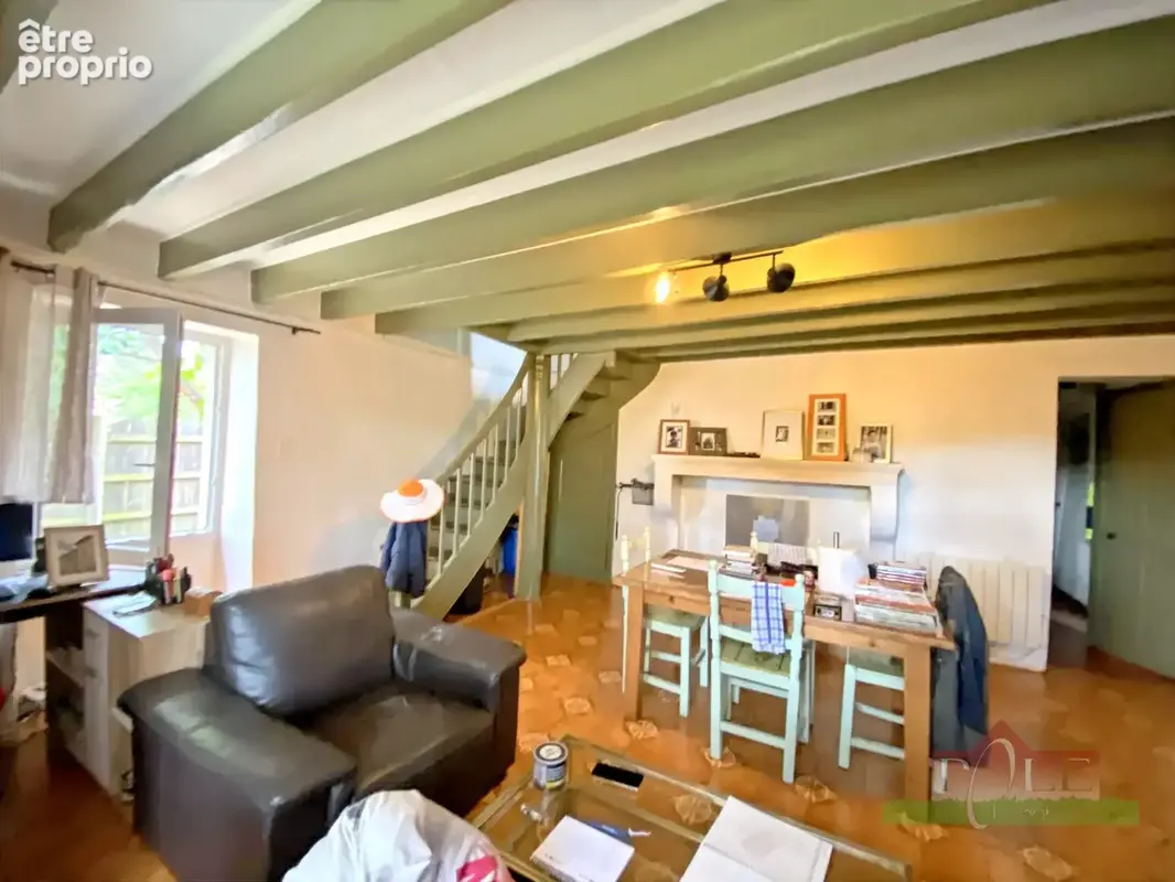 Maison ancienne avec dependance, 900 m2 de terrain - photo 4