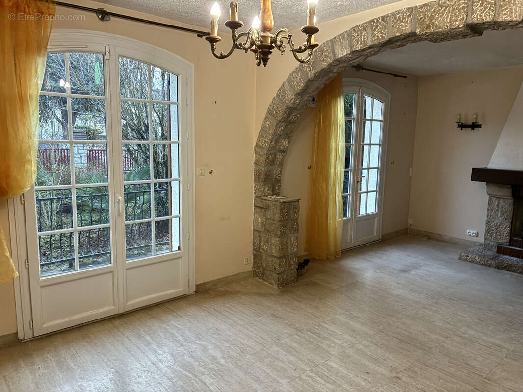 Maison à DARVAULT