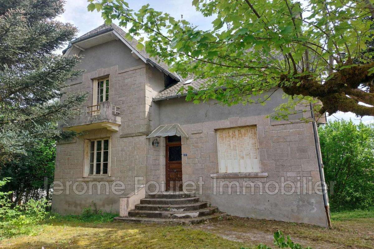 Maison à EGLETONS