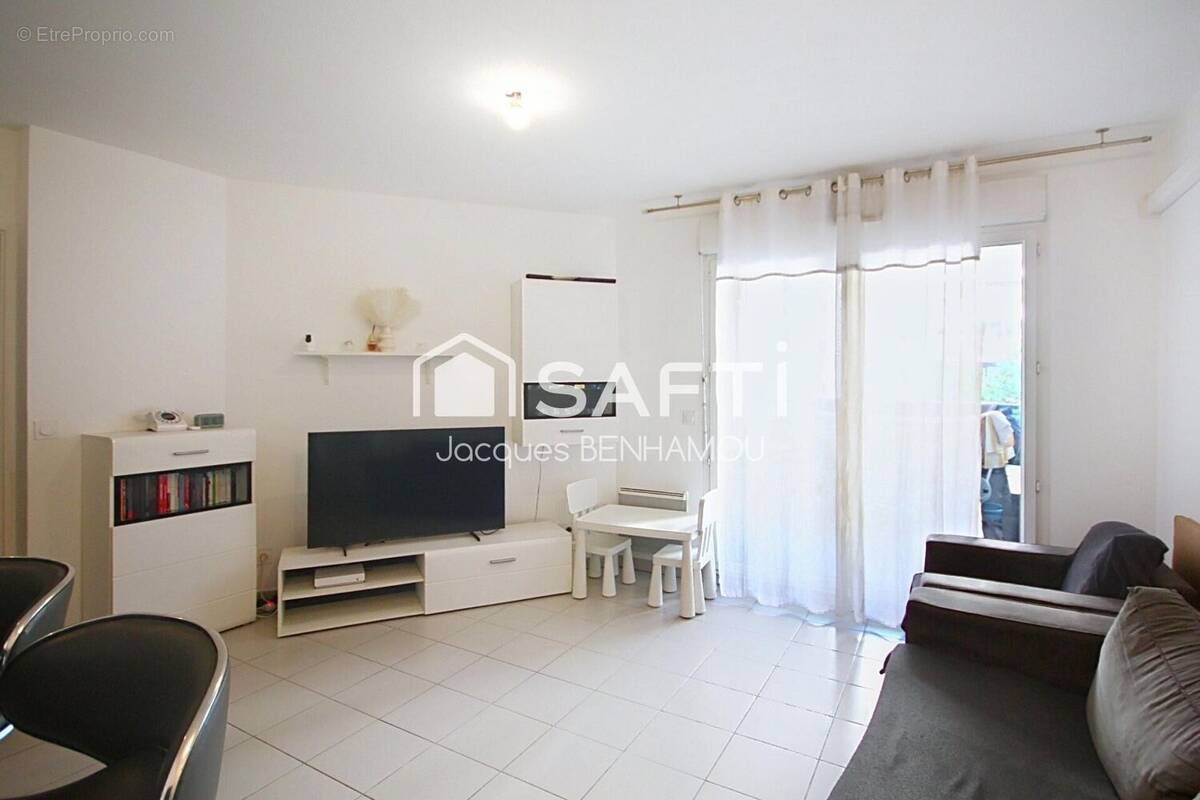 Photo 1 - Appartement à MARSEILLE-10E