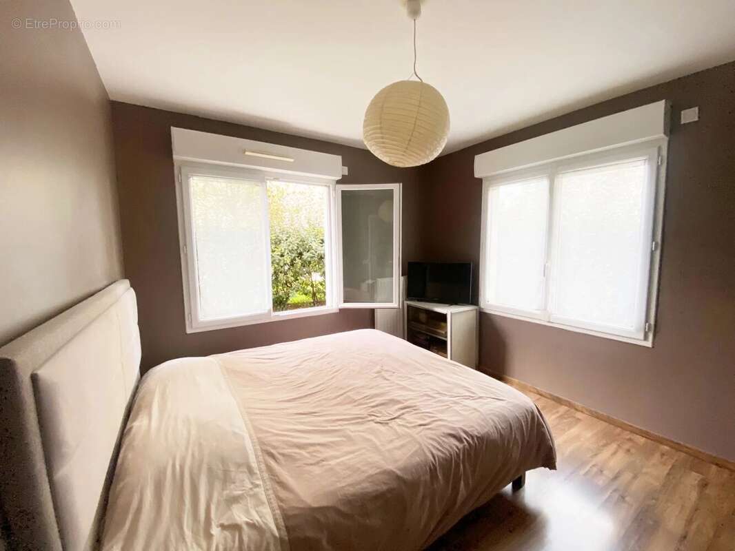 Appartement à SAINTE-GENEVIEVE-DES-BOIS