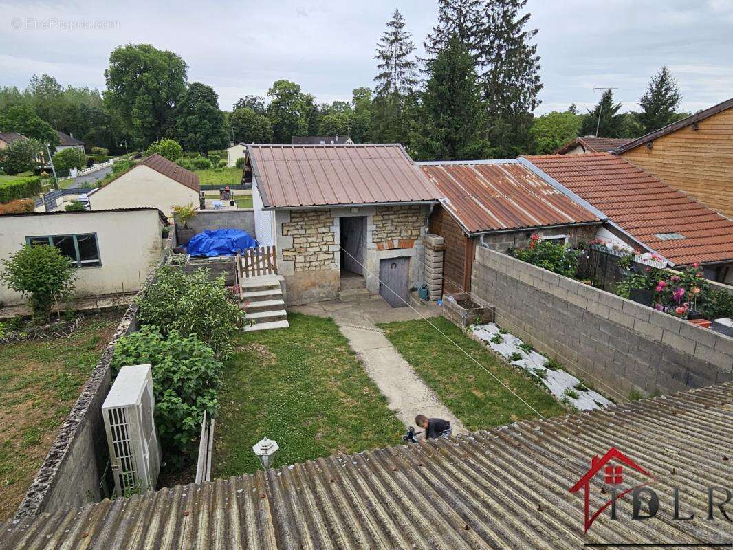 Maison à WASSY