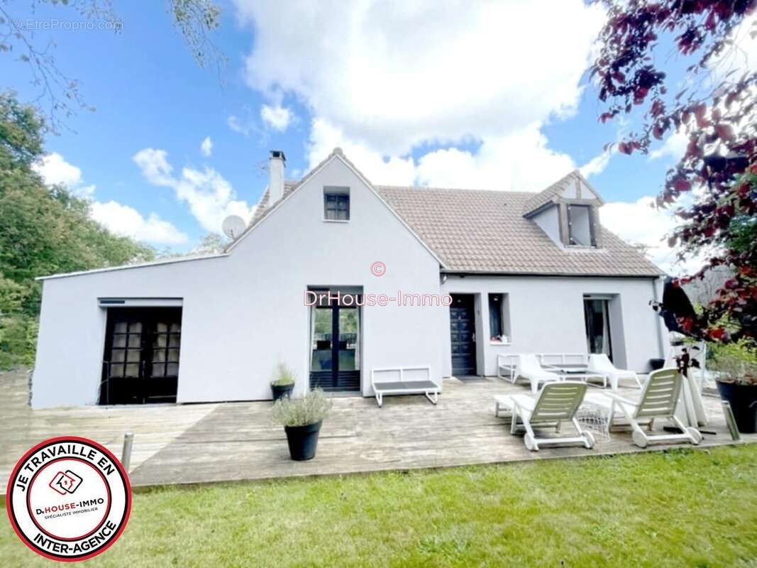 Maison à SAVIGNY-SUR-CLAIRIS