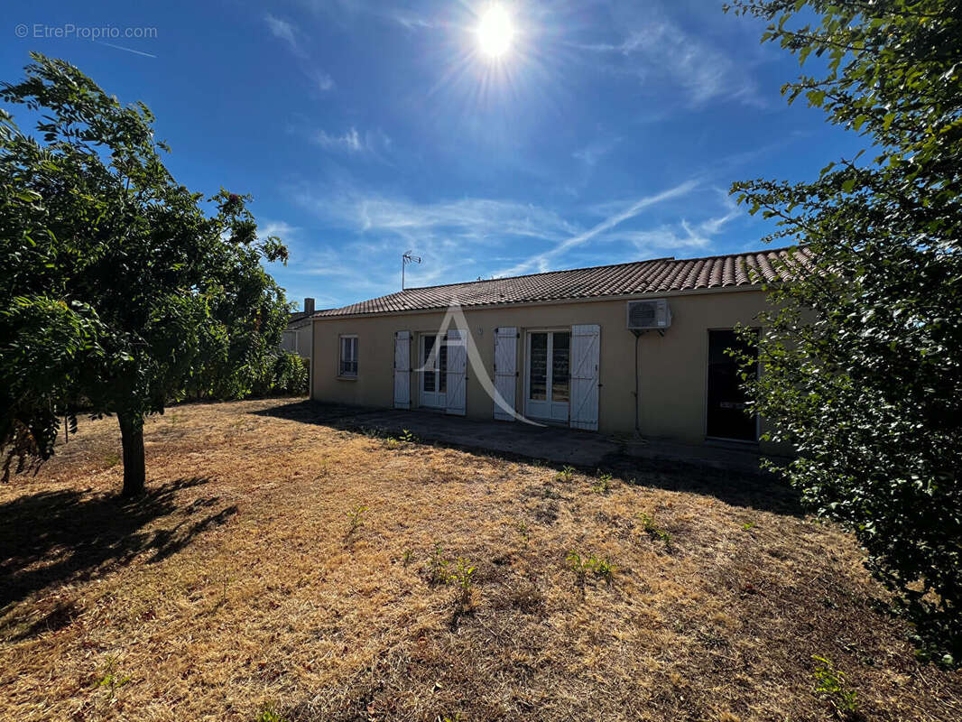 Maison à LONGEVILLE-SUR-MER