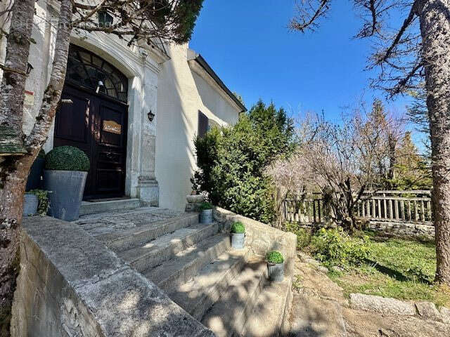 Maison à OYE-ET-PALLET