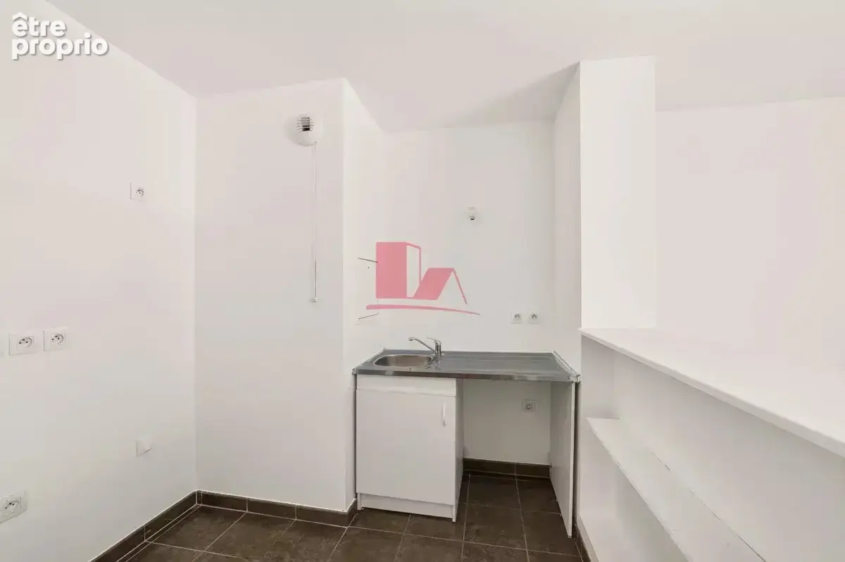 Chatillon centre - appartement 3 pieces de 53.37 m² - balcon - parking - photo 4