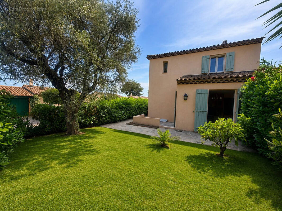 Maison à MOUGINS