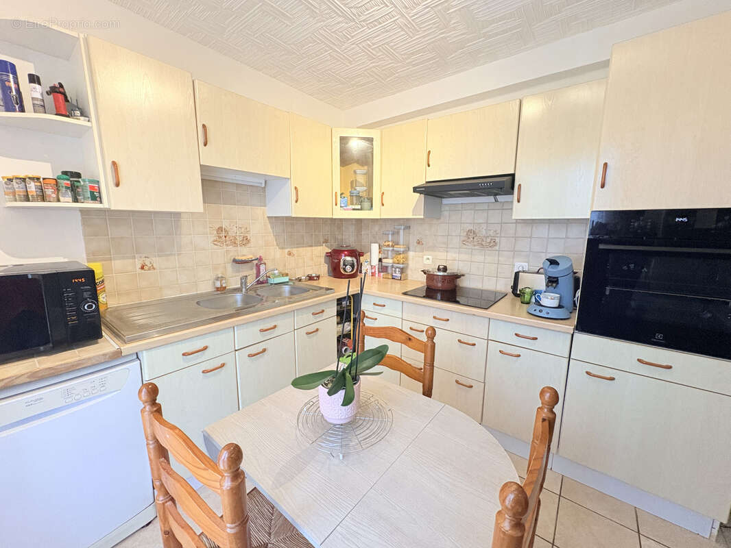 Maison à SAINT-ARNOULT-DES-BOIS