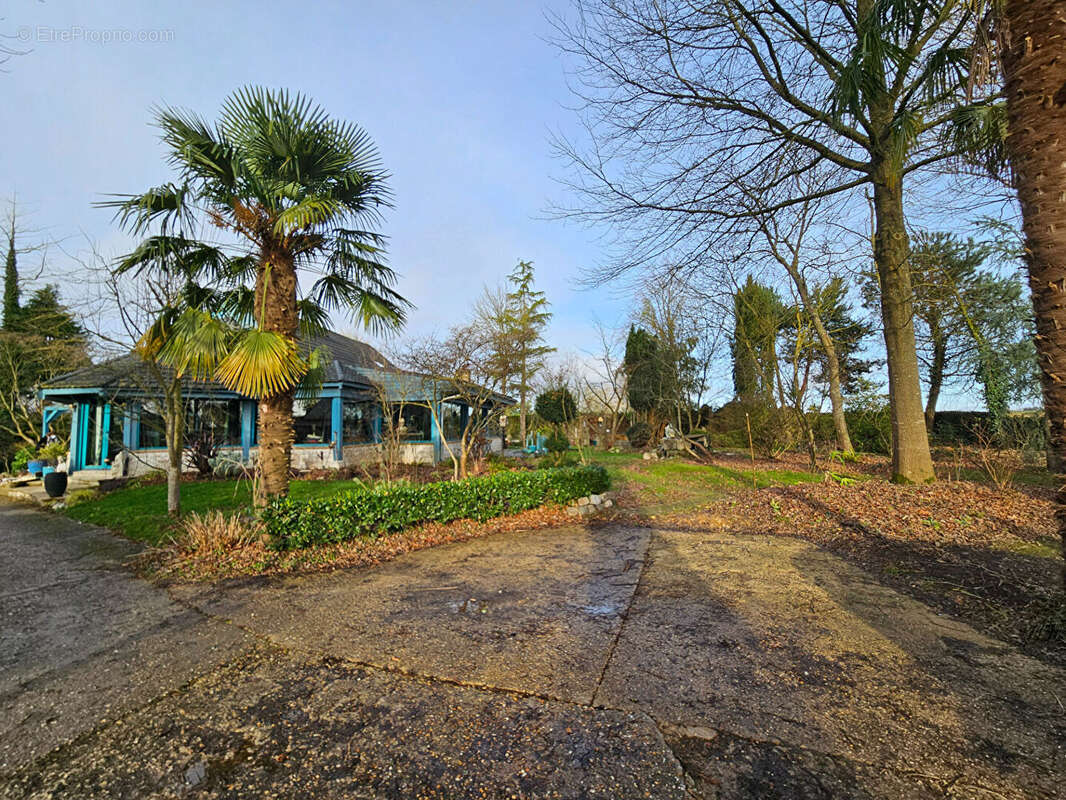 Maison à MONTMAIN