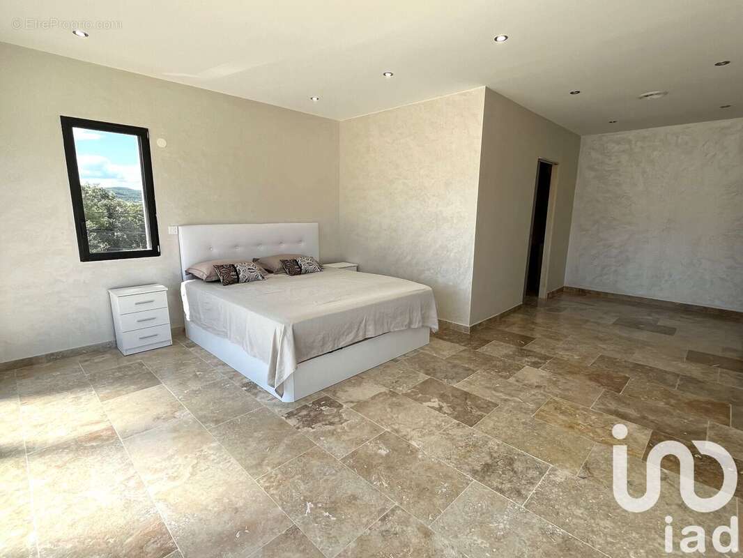 Photo 6 - Maison à VENEJAN