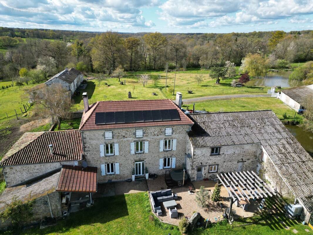 Maison à ORADOUR-SAINT-GENEST