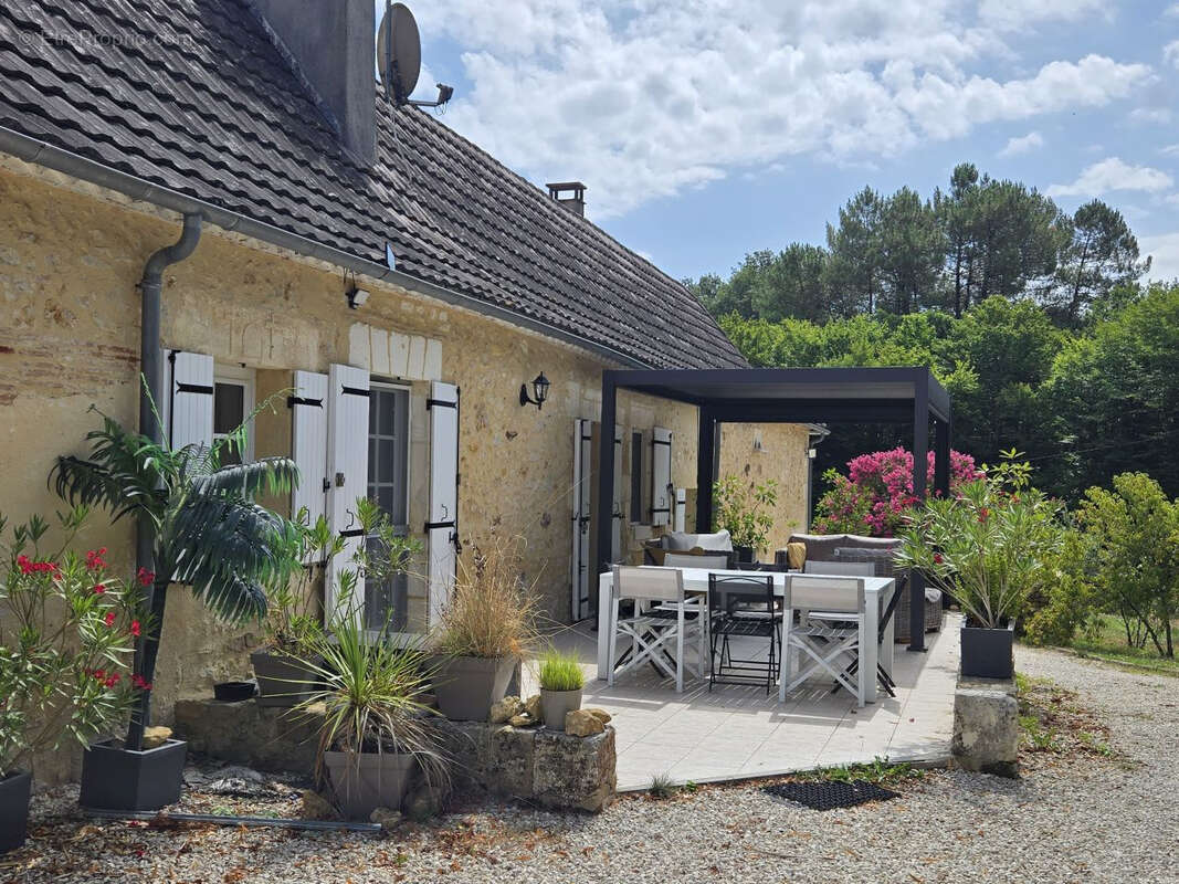 Maison à LAVEYSSIERE