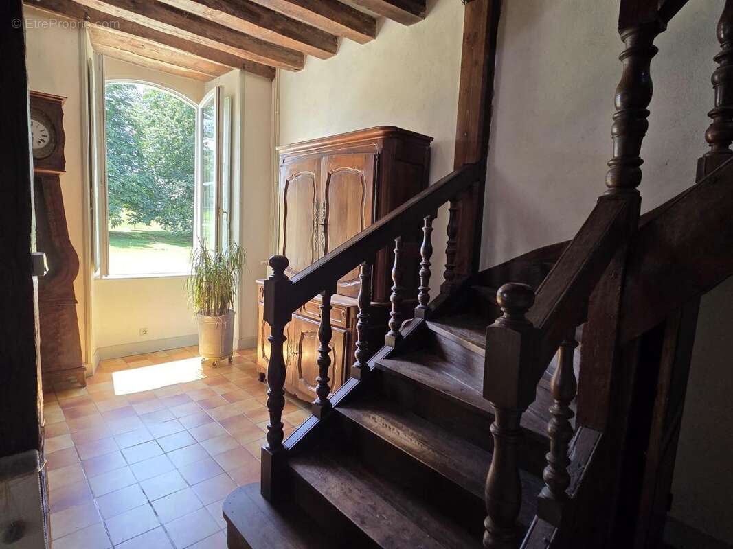 Maison à AZE