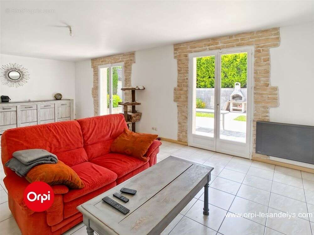 Maison à LES THILLIERS-EN-VEXIN