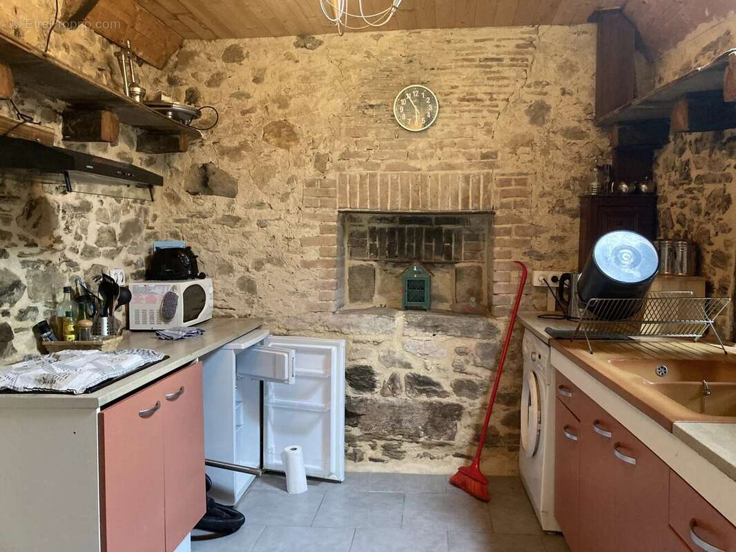 Maison à LADIGNAC-LE-LONG