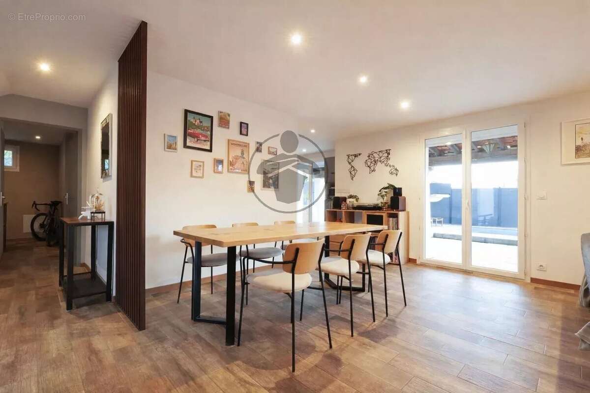 Maison à PRADES-LE-LEZ