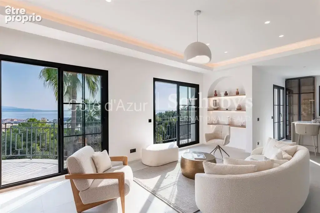 Roquebrune-Cap-Martin, villa contemporaine rénovée avec piscine à proximité de Monaco - photo 4